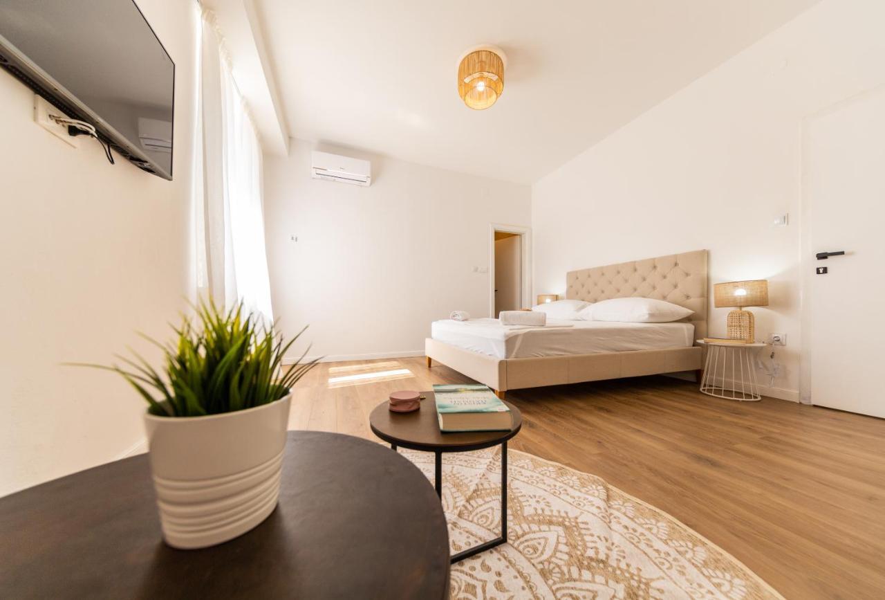 Central Seaside Residence Vis Esterno foto