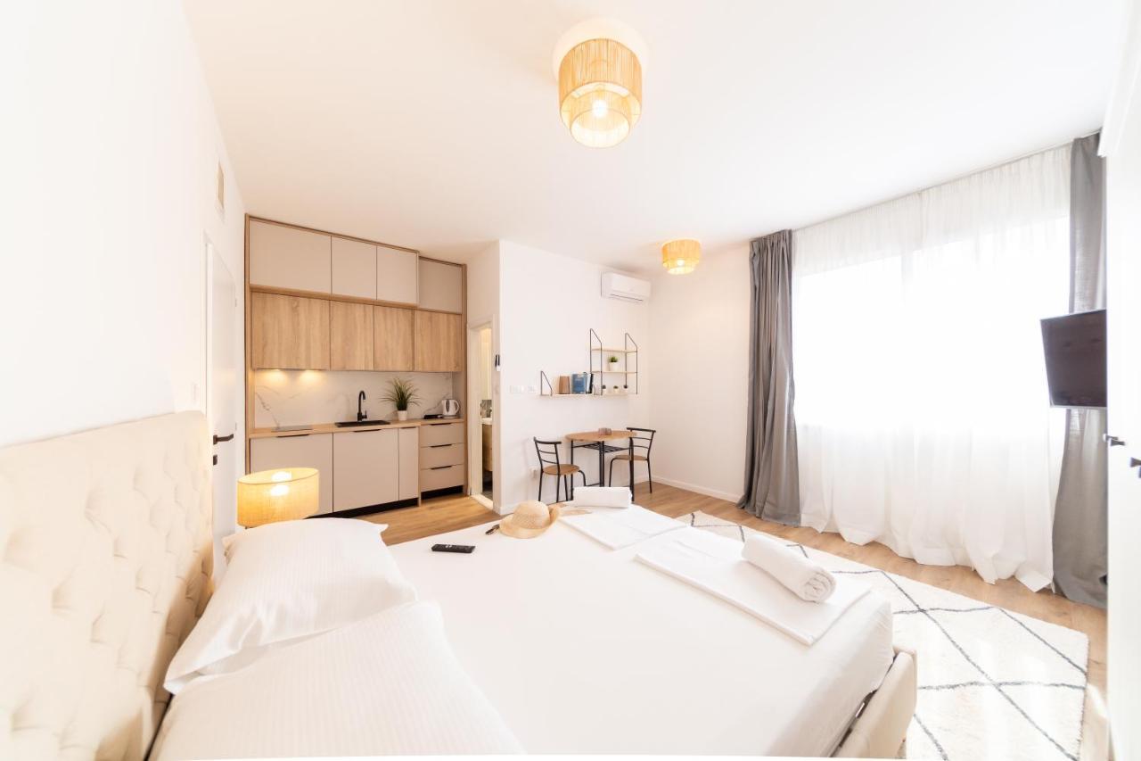 Central Seaside Residence Vis Esterno foto