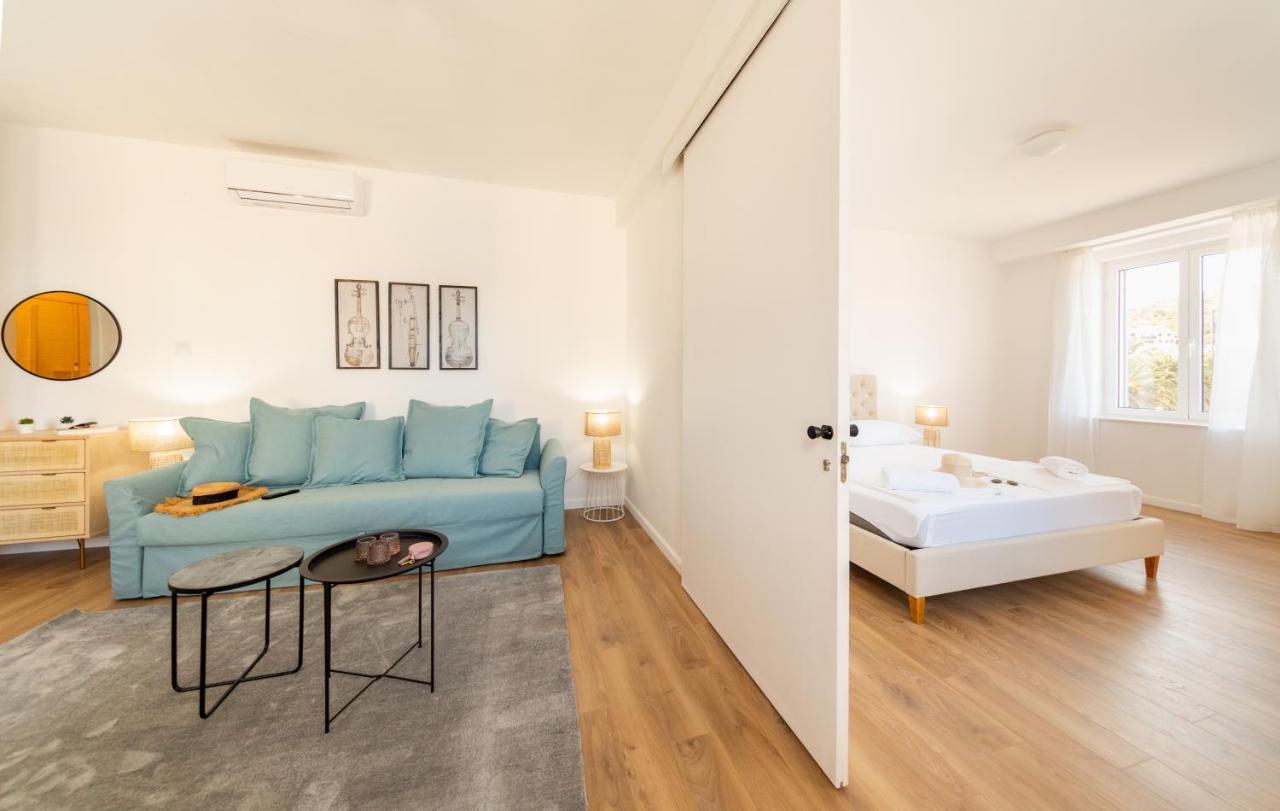 Central Seaside Residence Vis Esterno foto