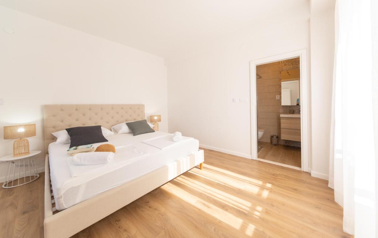 Central Seaside Residence Vis Esterno foto
